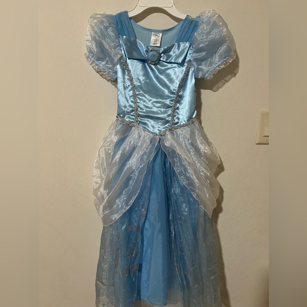 Disney Cinderela dress size 9/10